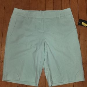 Vince camuto short